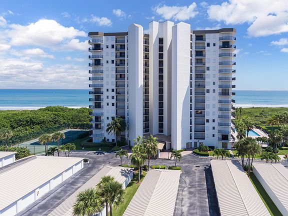 2nd image of 3150 N Highway A1a #305