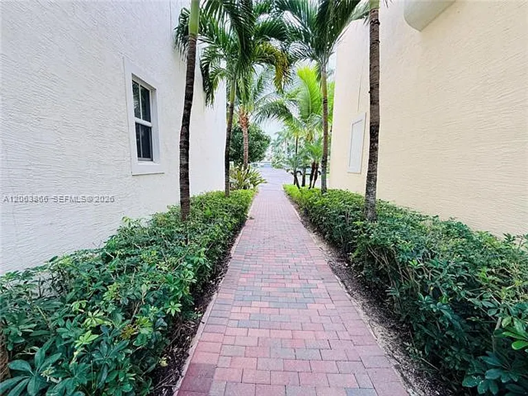 12403 NW 18th Ct #Townhouse 12403 — Photo 42