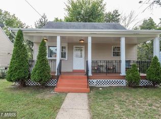215 Lambert Dr, Manassas Park, VA 20111