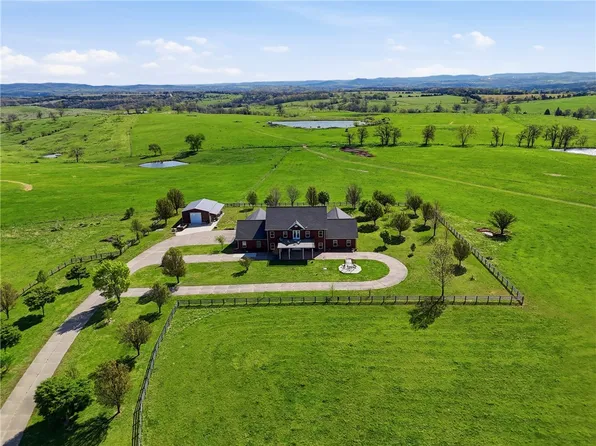 9447 Highway 143, Berryville, AR 72616