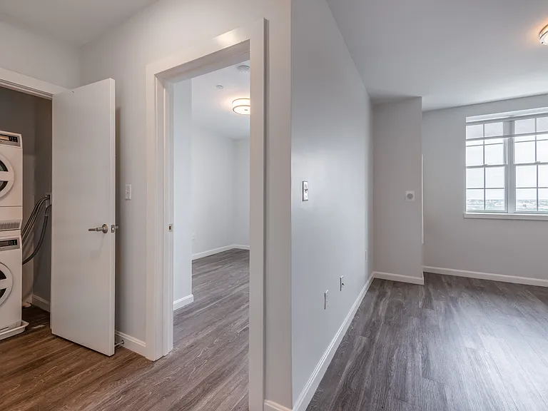 1505 Commonwealth Ave — Photo 29