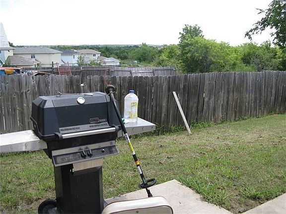 3rd image of 17804 Powder Creek Dr