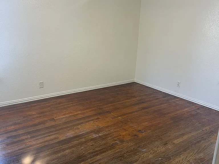6607 Hollis Ave — Photo 4