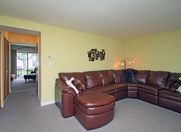 3rd image of 8 Jackson Dr #8