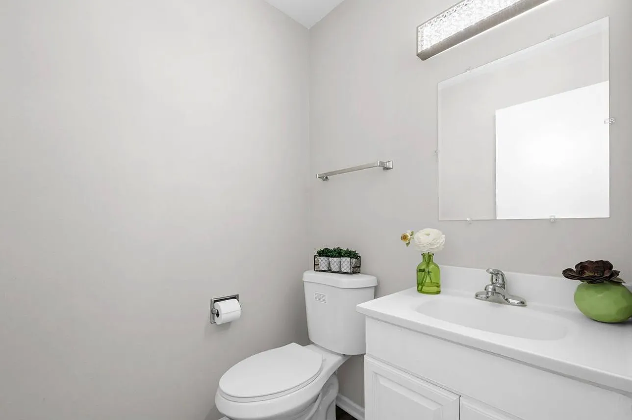 8641 W Foster Ave — Photo 3