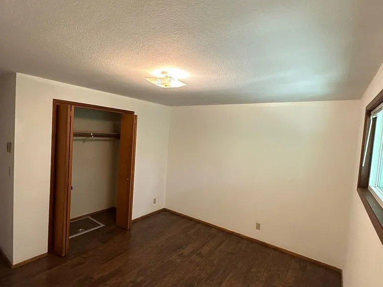 2435 City View St — Photo 25