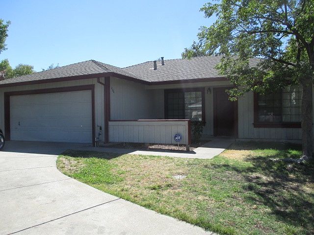 1st image of 404 Tanner Ct