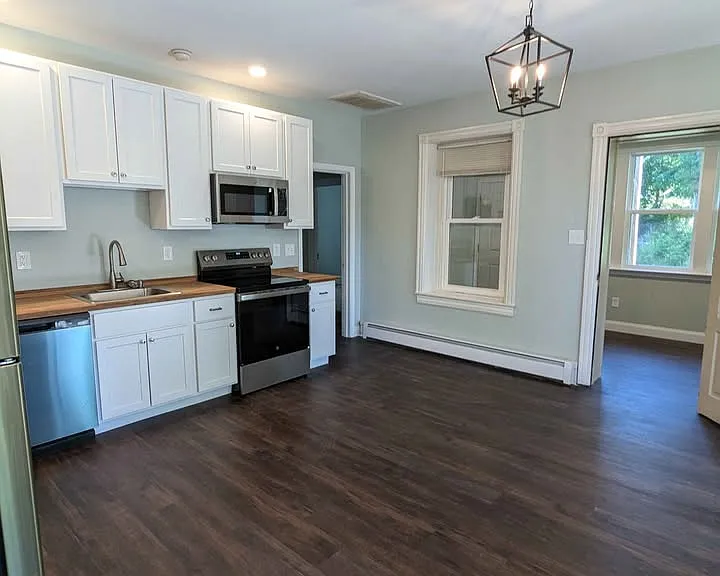 115 Main St #3 — Photo 3