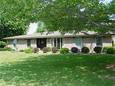 1st image of 636 Hoffmann Ave