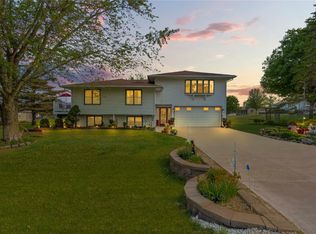 1005 Grubbs St, Center Point, IA 52213