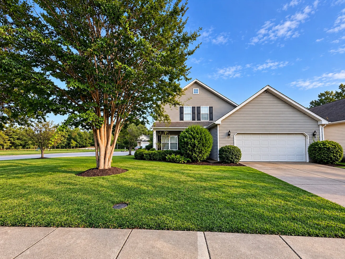4 bed, 1752 sqft, $2,400 — Photo 1
