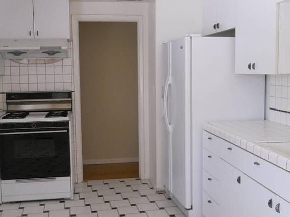 5th image of 21730 Rodax St