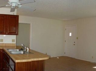 913 Carey Ave, Cheyenne, WY 82007