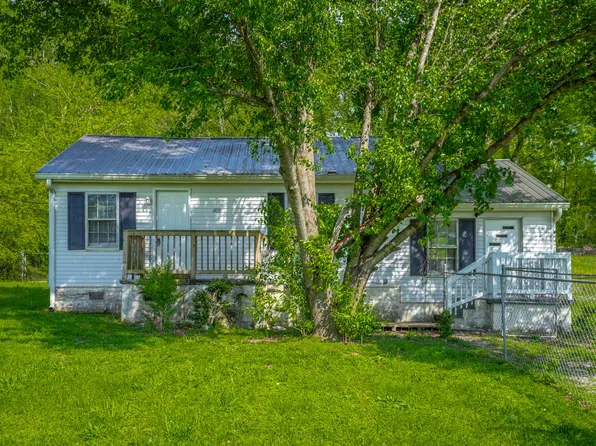 208 N Jenkins Rd, Rossville, GA 30741