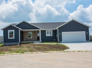 20024 Moonstone Ln, Goshen, IN 46528