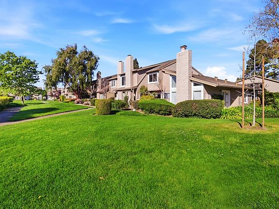 2nd image of 1034 Gull Ave