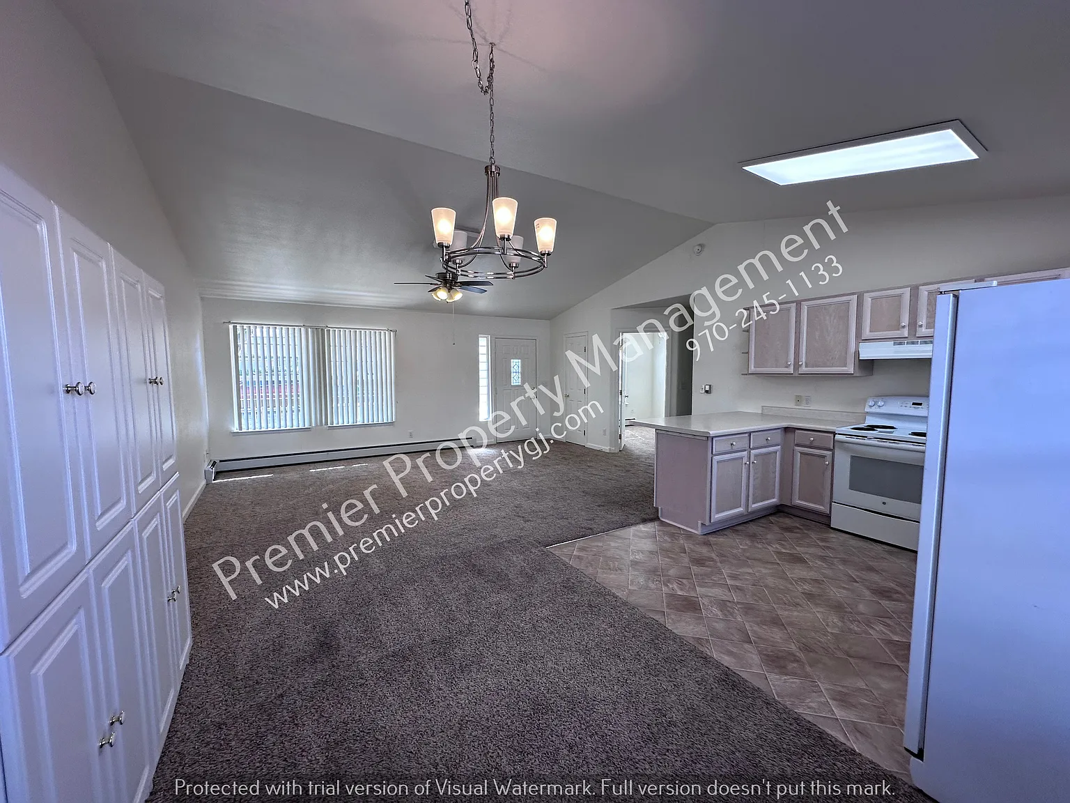 3 bed, 2.0 bath, $1,800 — Photo 3