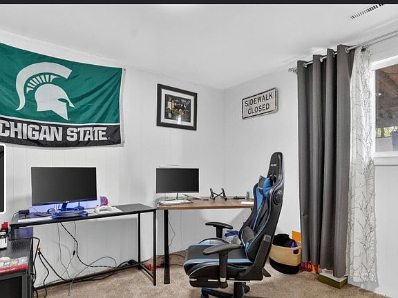 4th image of 1549 Mount Vernon Ave #6