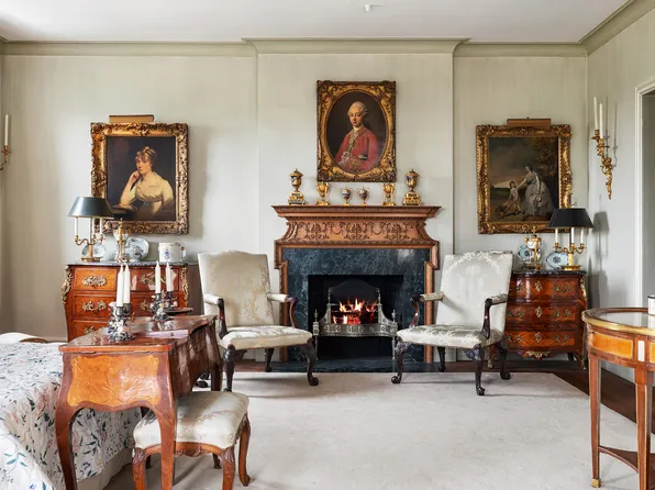 990 5th Avenue image 9 of 19