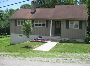 105 Cedar Ln, Highland Lakes, NJ 07422