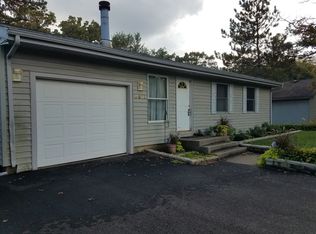 8917 Shady Ln, Wonder Lake, IL 60097