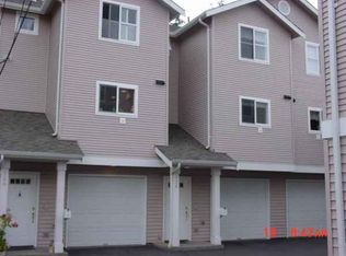 728 N 95th St, Seattle, WA 98103