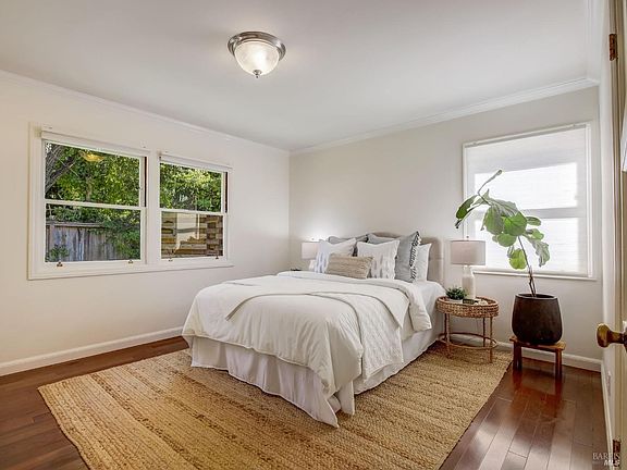 4th image of 258 Butterfield Road