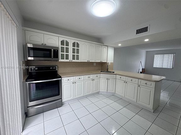 2nd image of 1907 SW 107th Ave APT 807