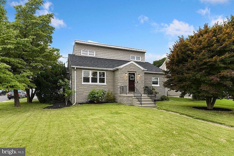 1st image of 22 Elm Ave