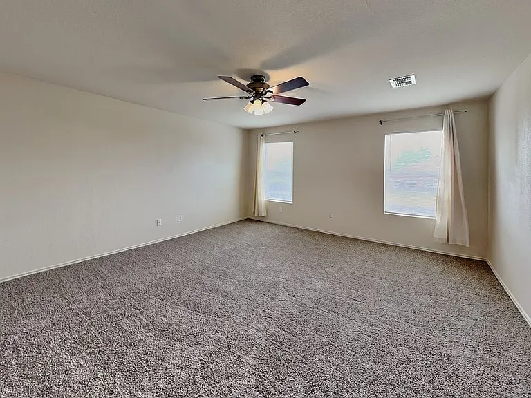 708 Moss Glen Trl — Photo 7