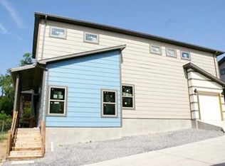 2706 E 12th St, Austin, TX 78702