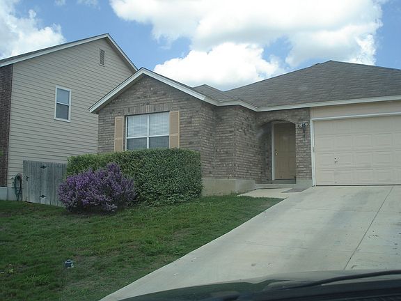 3rd image of 441 Yellowwood Dr