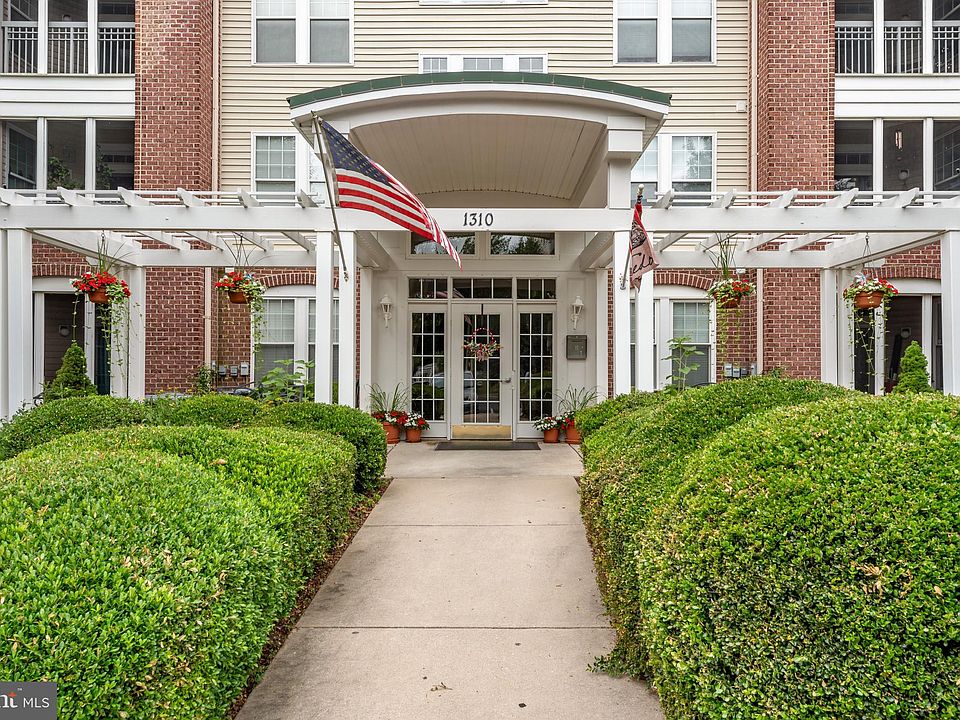 1st image of 1310 Scottsdale Dr Unit 232