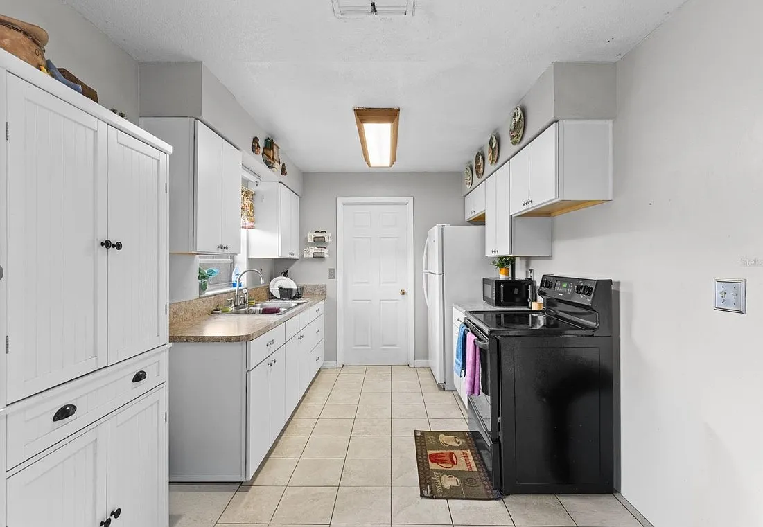 3 bed, 1455 sqft, $1,800 — Photo 3
