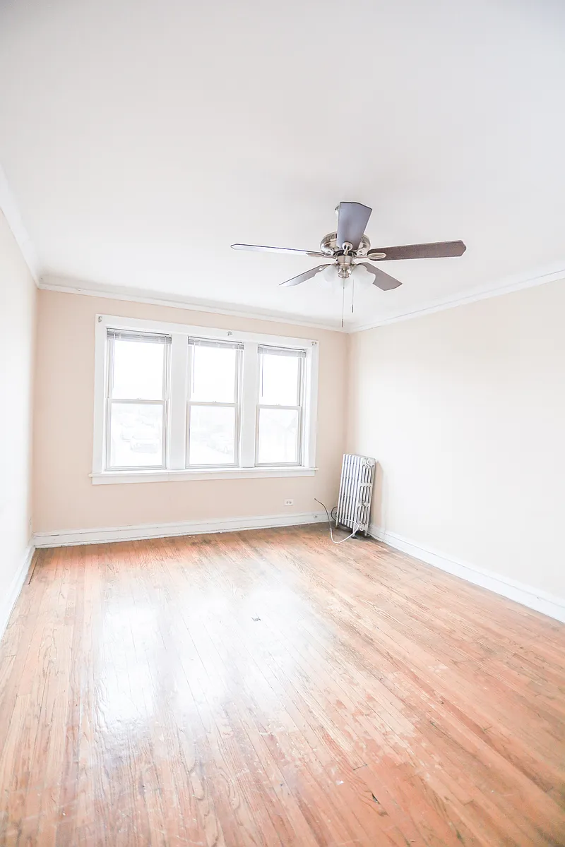 Building Photo - 3403 N Pulaski Rd #3