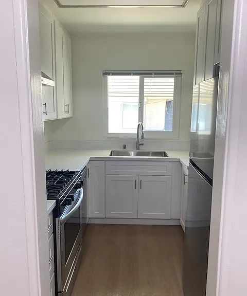 1009 W Huntington Dr #18 — Photo 4