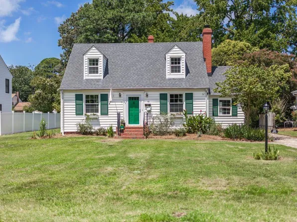 45 Elm Ave, Newport News, VA 23601