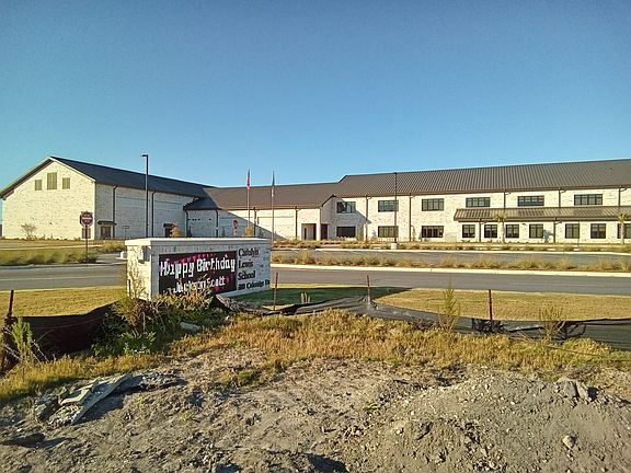 New Carolyn Lewis K-8 school on Carne's Crossroads property.