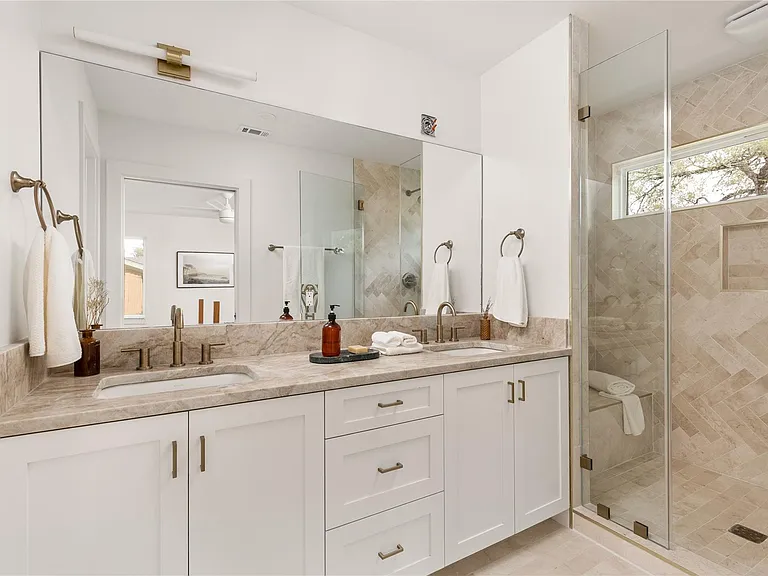 4501 Packsaddle Rd — Photo 25