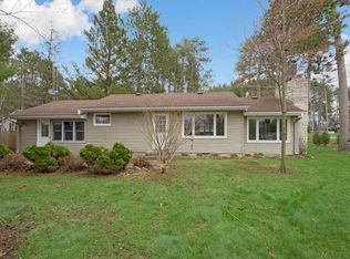 W5712 Archer Ln, Wild Rose, WI 54984