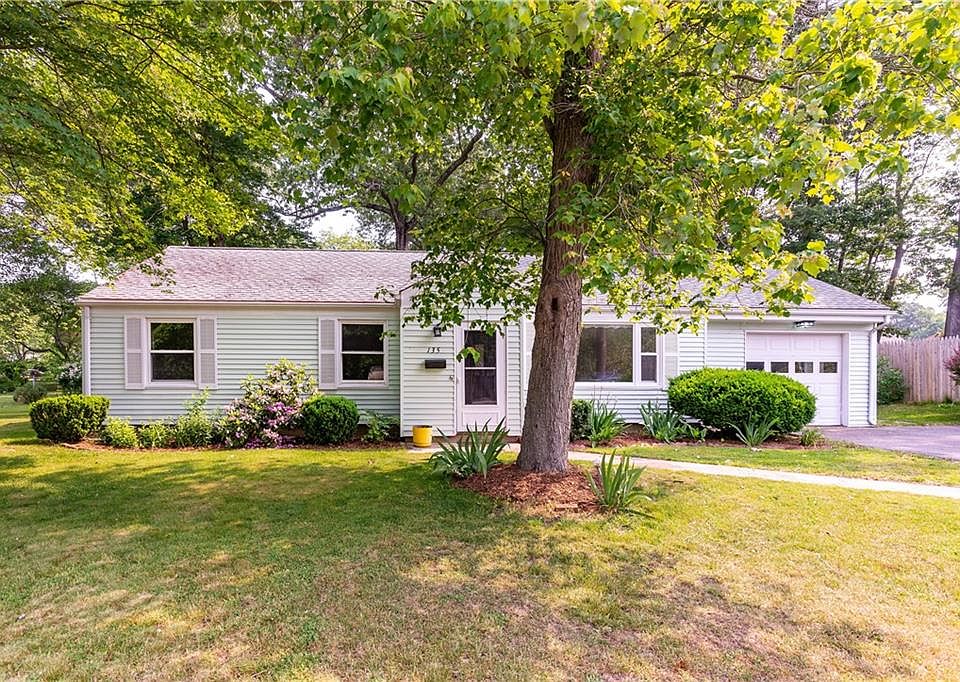 135 S Pierce Rd, East Greenwich, RI 02818 Zillow