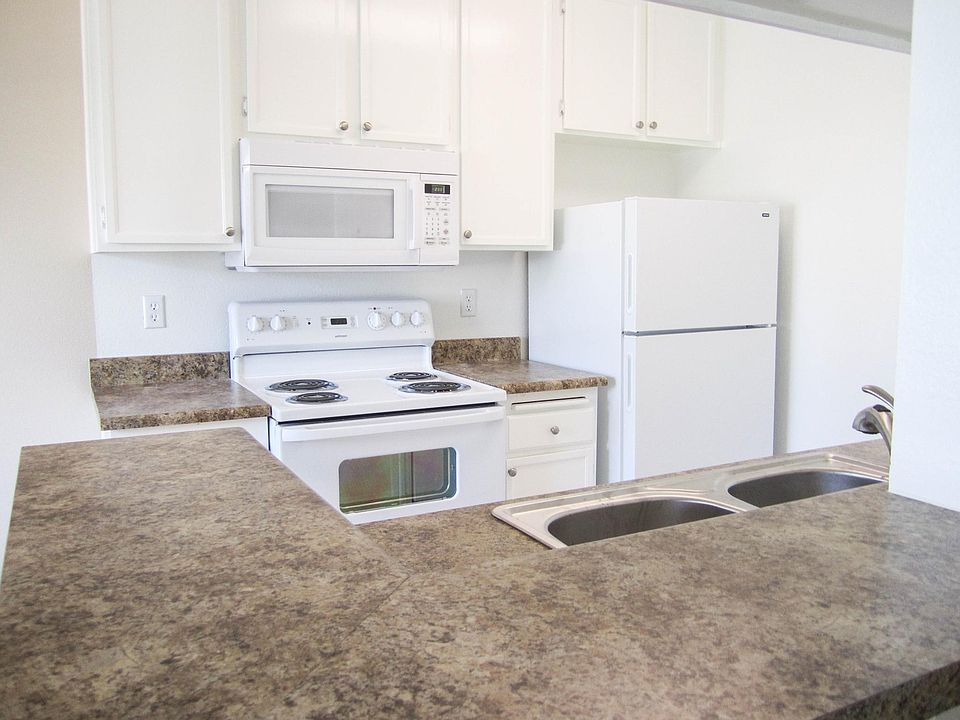 1st image of 4660 Mississippi St APT 6