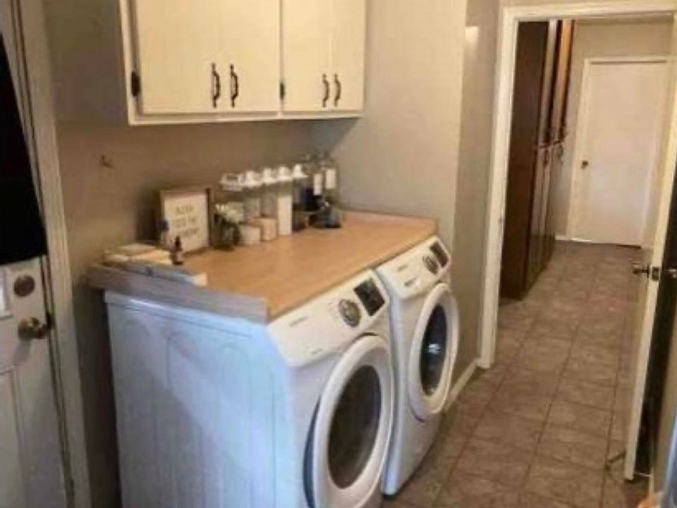 2nd image of 4006 Tory Cir