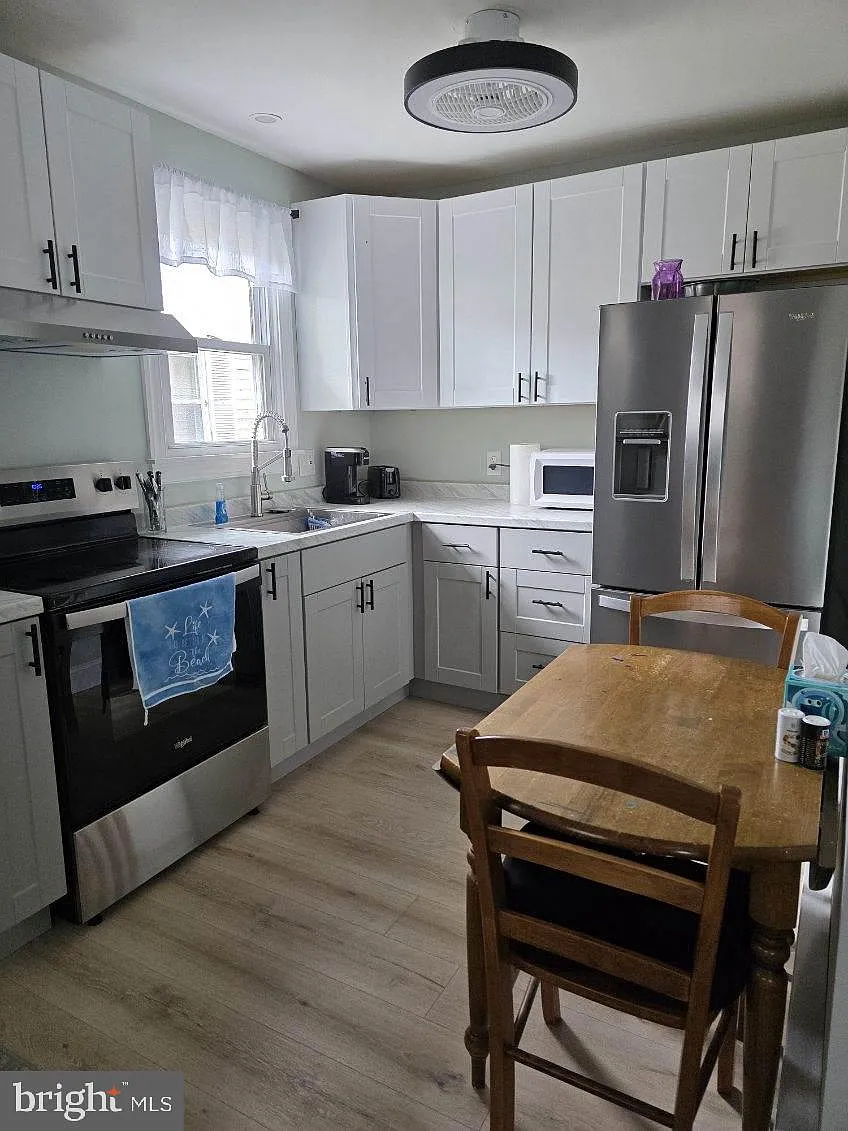 1 bed, 1.0 bath, 1854 sqft, $1,600 — Photo 3
