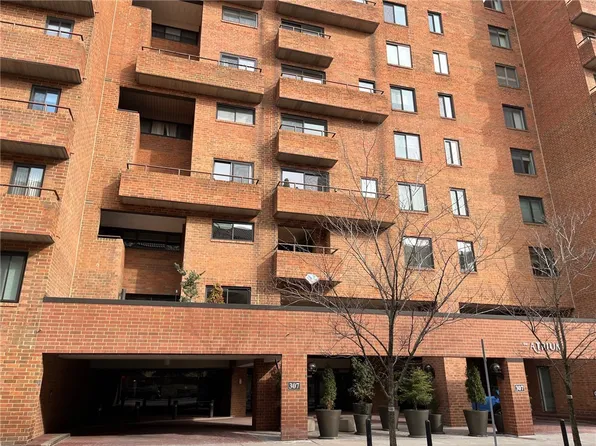 307 S Dithridge St APT 809, Pittsburgh, PA 15213