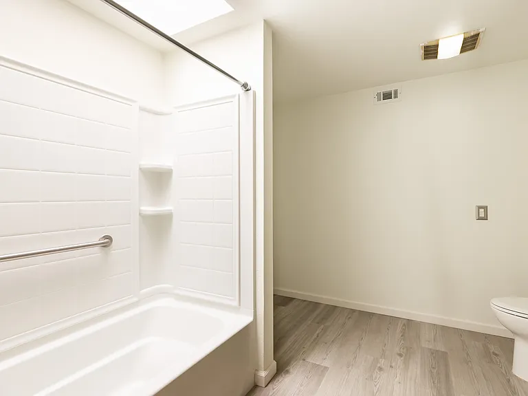 6268 Riviera Cir — Photo 18