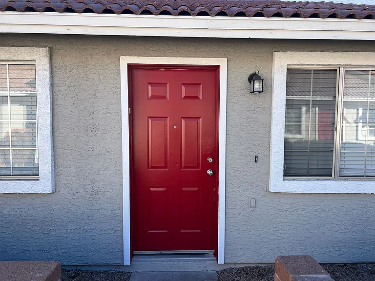 Lindsay Villas Townhomes — Photo 7