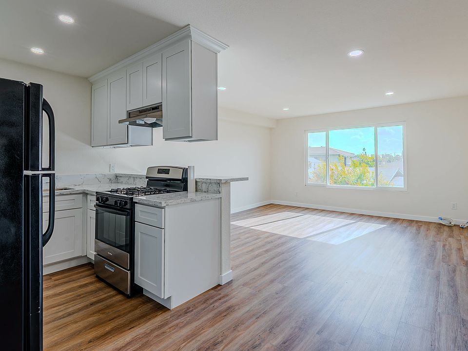 1st image of 456 S Breed St APT 205