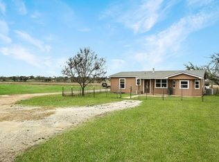 192 Old Tivydale Rd, Harper, TX 78631