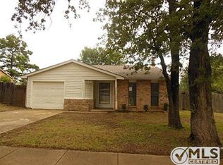 7713 Portman Ave, Fort Worth, TX 76112